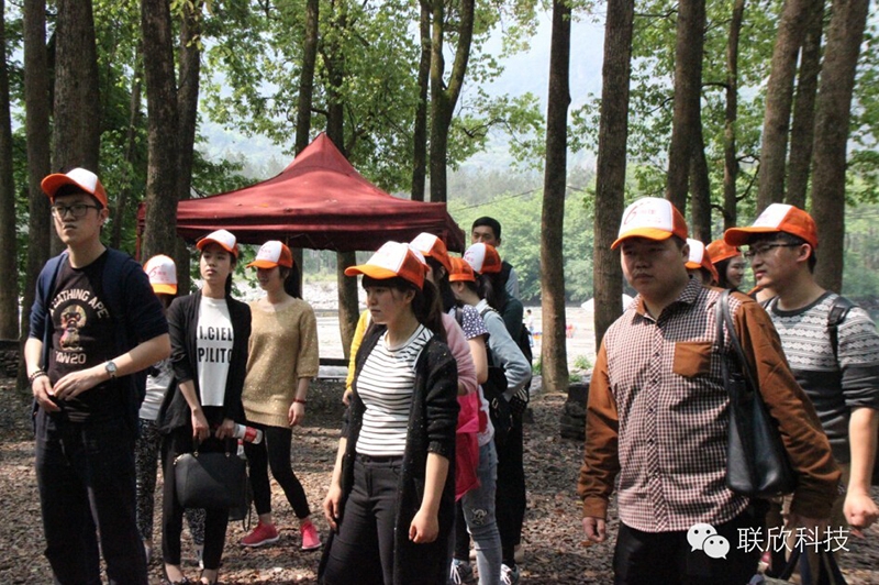 陽(yáng)光四月，風(fēng)雨同行——楠溪江之旅